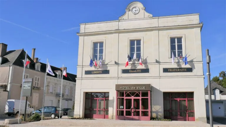 Châteauneuf-Sur-Sarthe (49330)